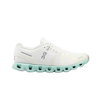 ON Footwear Cloud 5 pour femme en Blanc non teinté/Ruisseau