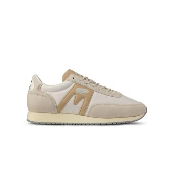 Karhu Albatros 82 en Blanc coquillage/Gris amande grillée