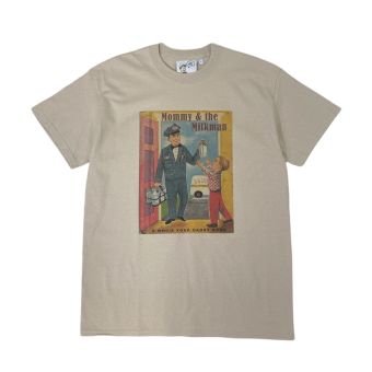 So You Clothing T-shirt à col rond Mommy & the Milk Man en Beige