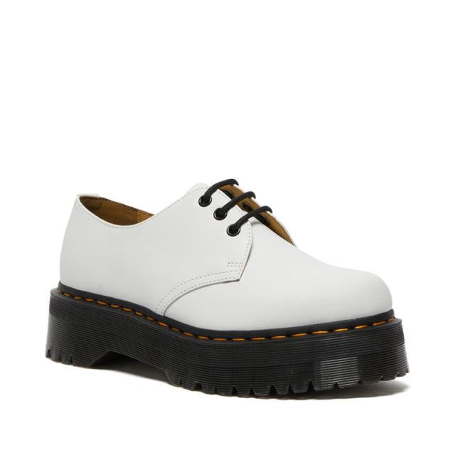 Dr. Martens 1461 Chaussures à plateforme en cuir lisse en blanc